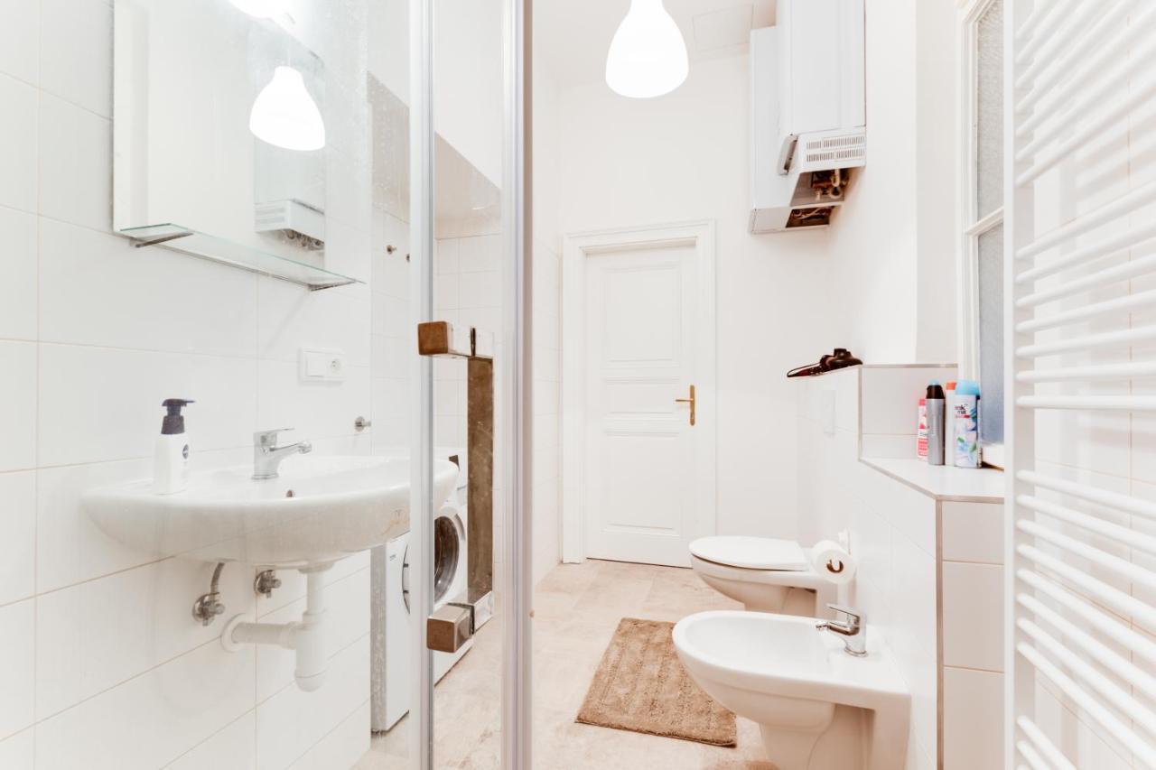 Apartment Spacious Cozy 2bds In Center - Stp4 Prague